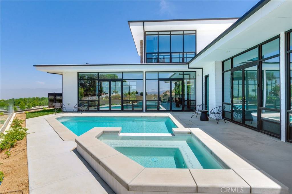 Redlands, CA 92373,1912 Edgefair LN
