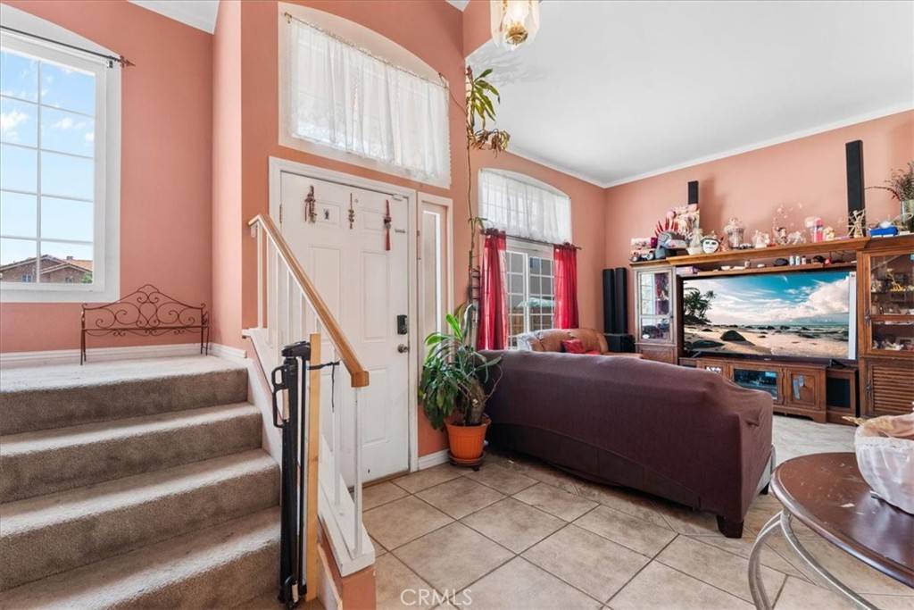 Victorville, CA 92392,14542 Hackamore RD