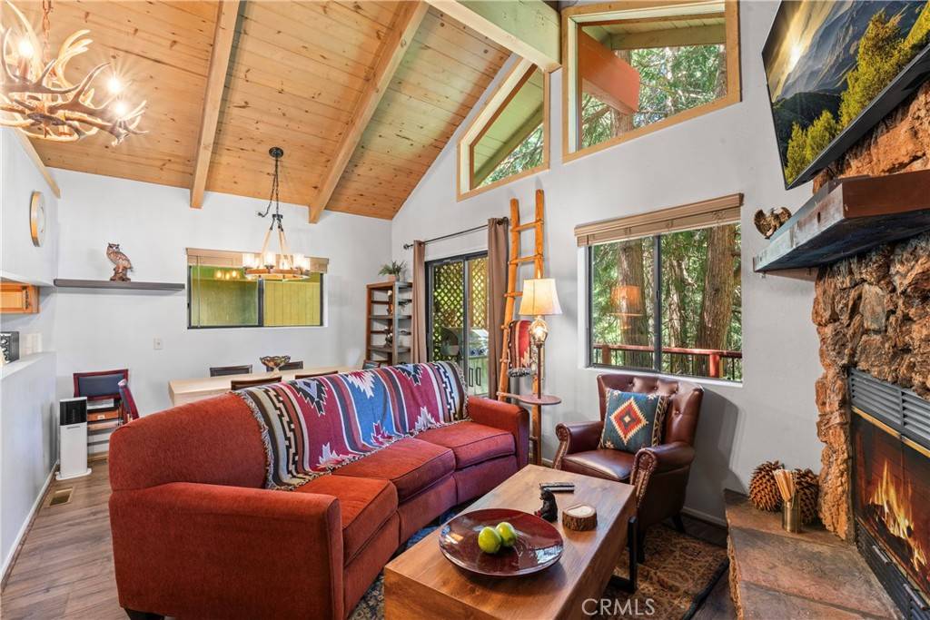 Lake Arrowhead, CA 92352,760 Lake DR