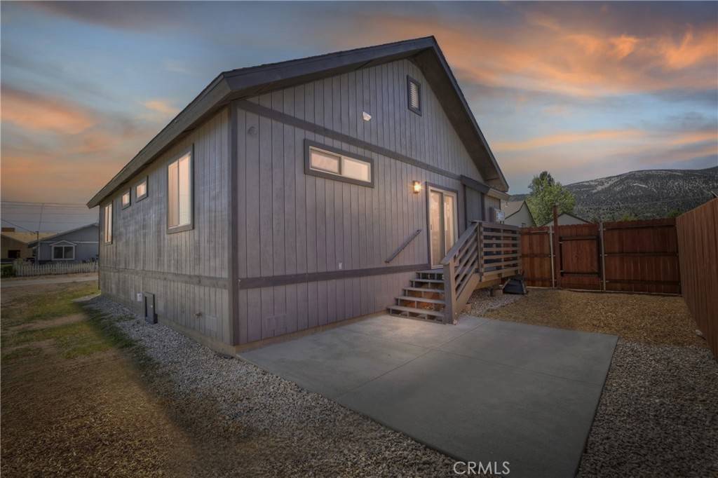 Big Bear City, CA 92314,2217 Juniper LN