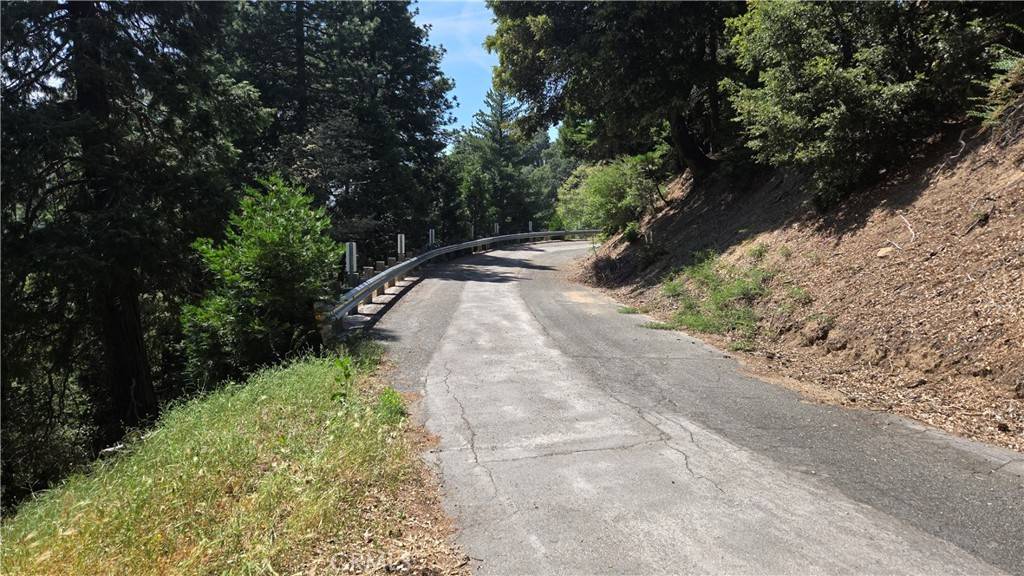 Crestline, CA 92325,0 Chateau DR
