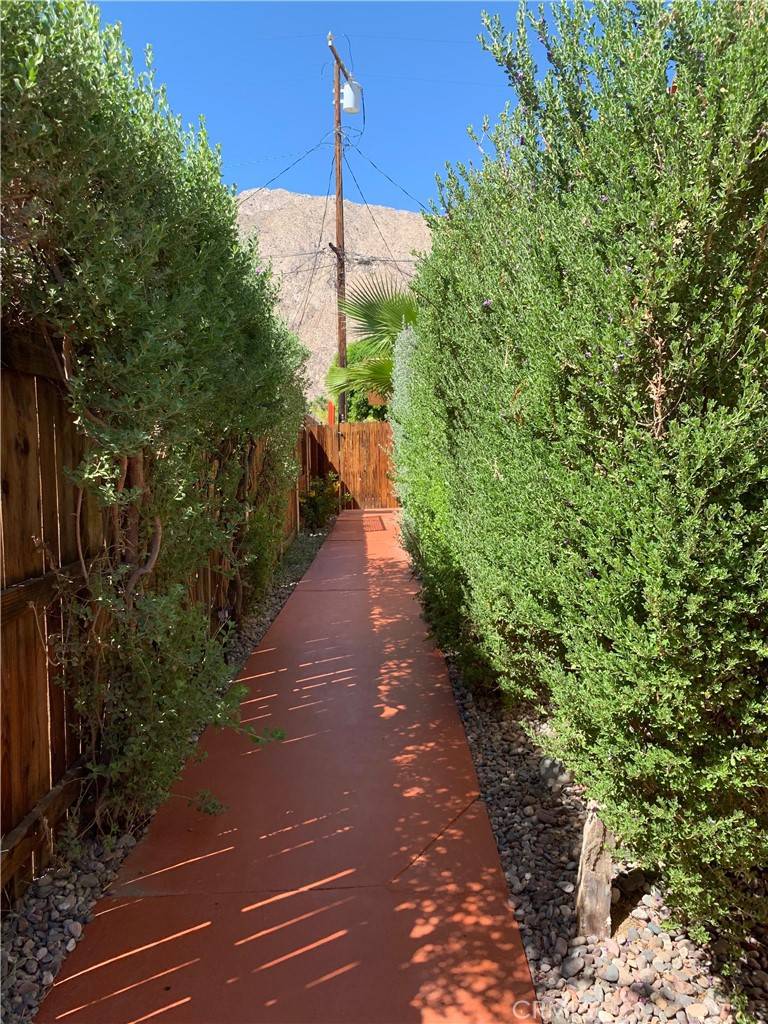 Palm Springs, CA 92264,583 S Calle Abronia