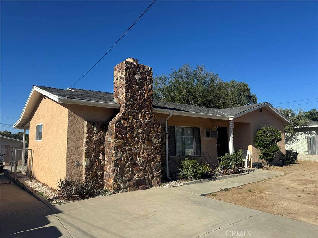Banning, CA 92220,3066 W George ST