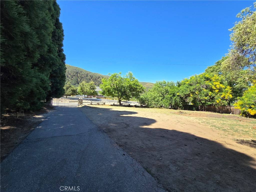 Oak Glen, CA 92399,38306 Potato Canyon RD