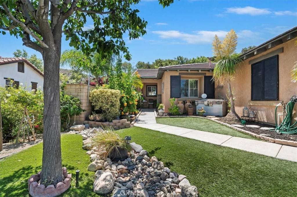 Lake Elsinore, CA 92530,29225 Sunswept DR