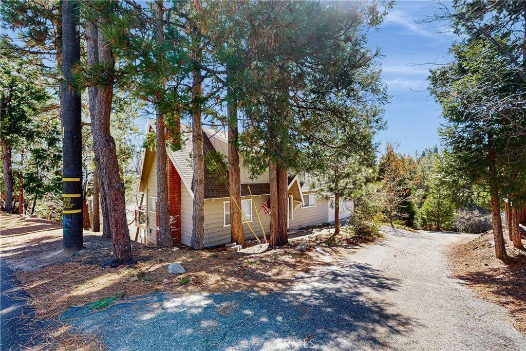 Lake Arrowhead, CA 92352,27255 Bernina DR