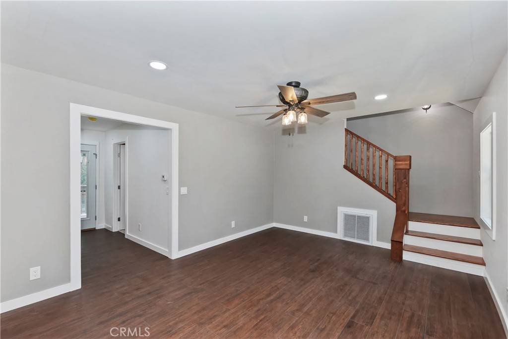 Crestline, CA 92325,23984 Straight WAY