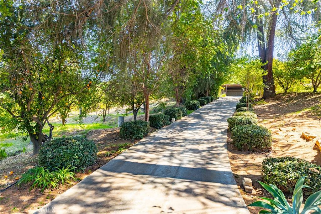 Redlands, CA 92373,1653 W Cypress AVE