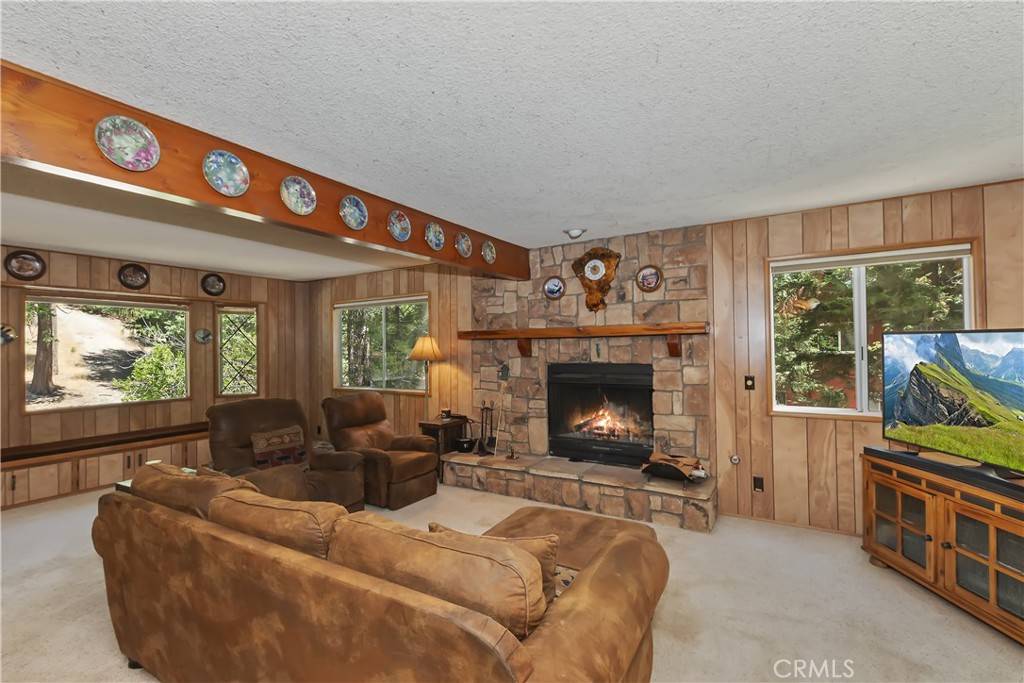 Lake Arrowhead, CA 92352,325 Brentwood
