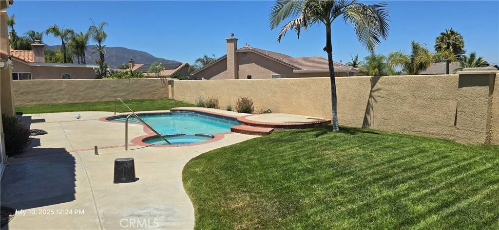 Corona, CA 92882,675 Avenida Terrazo