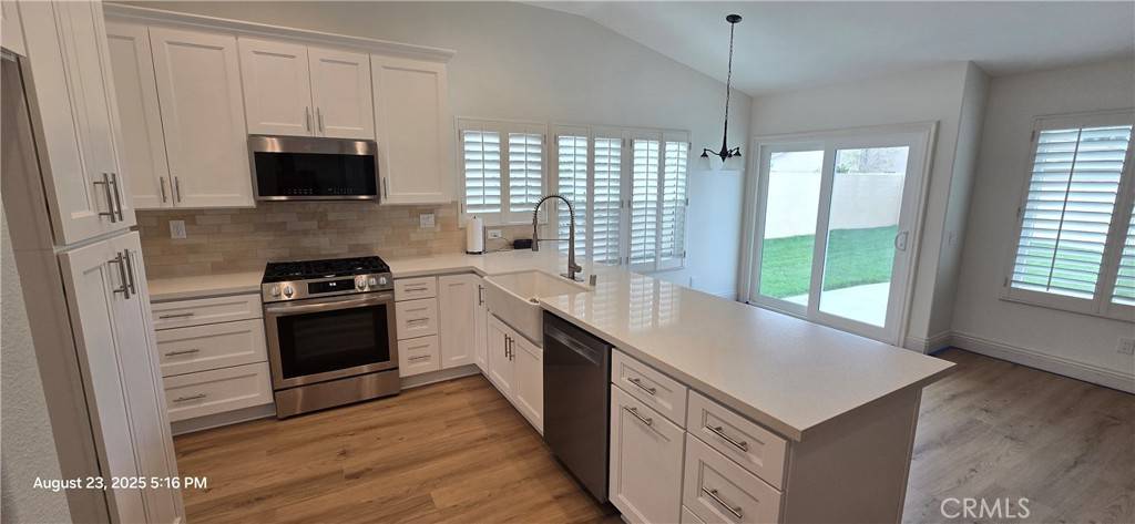 Corona, CA 92882,675 Avenida Terrazo