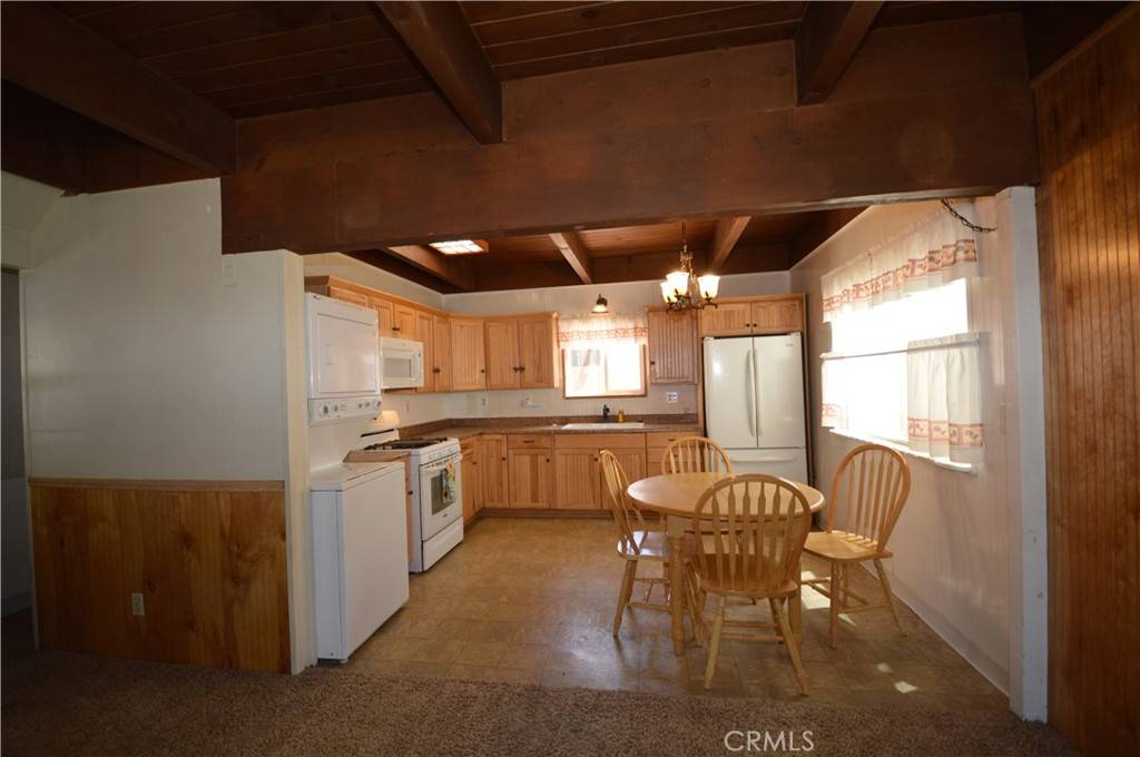 Big Bear City, CA 92314,2062 9TH LN