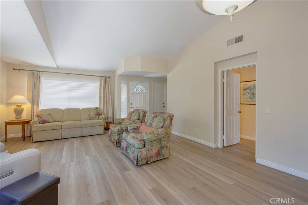 Corona, CA 92882,3534 Grey Bull LN
