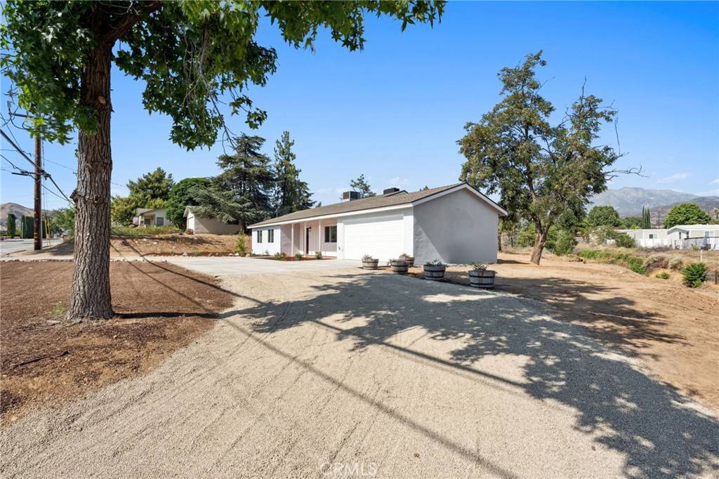 Yucaipa, CA 92399,12371 5th ST