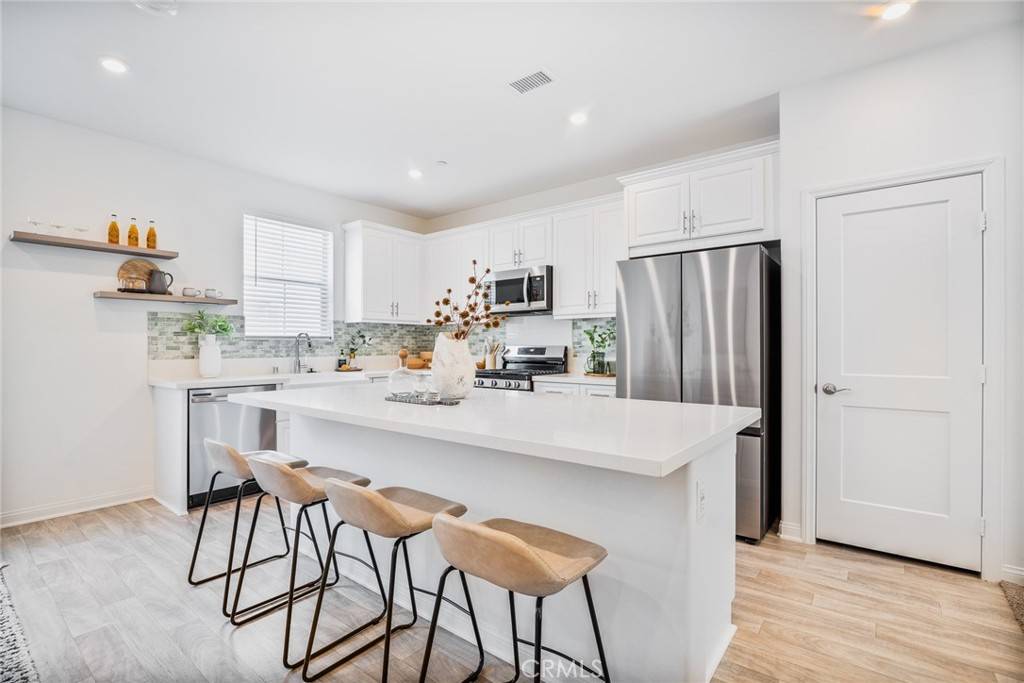 Oceanside, CA 92056,1609 Fig Tree WAY