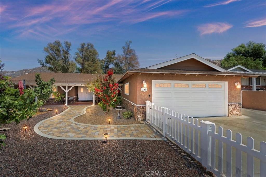 Norco, CA 92860,3547 Southfork DR