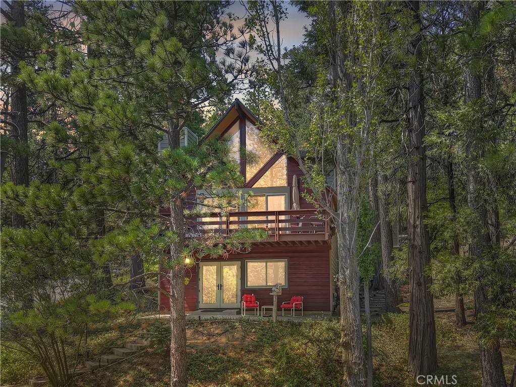 Lake Arrowhead, CA 92352,27380 Oakwood DR