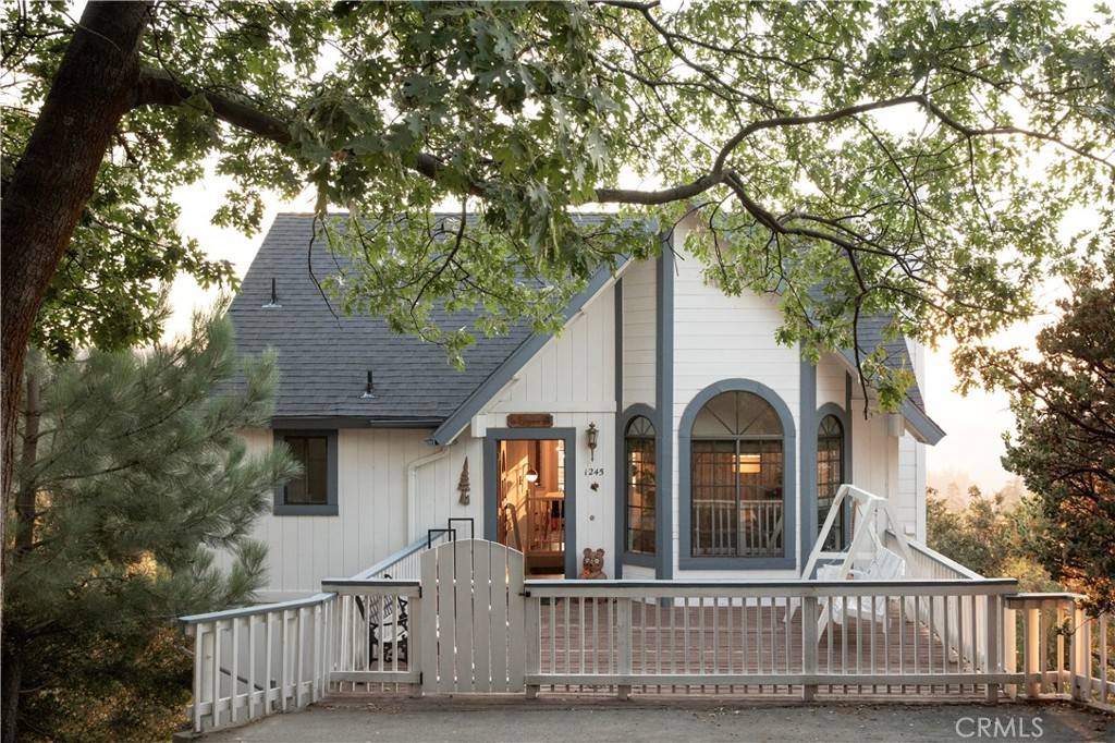 Lake Arrowhead, CA 92352,1245 Evergreen LN