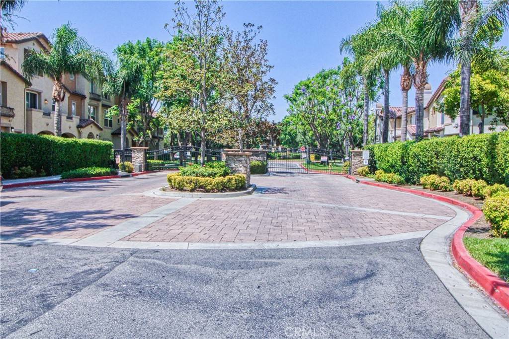 Eastvale, CA 91752,12450 Travanca LN