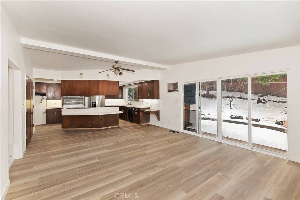 Crestline, CA 92325,22781 Ponderosa DR