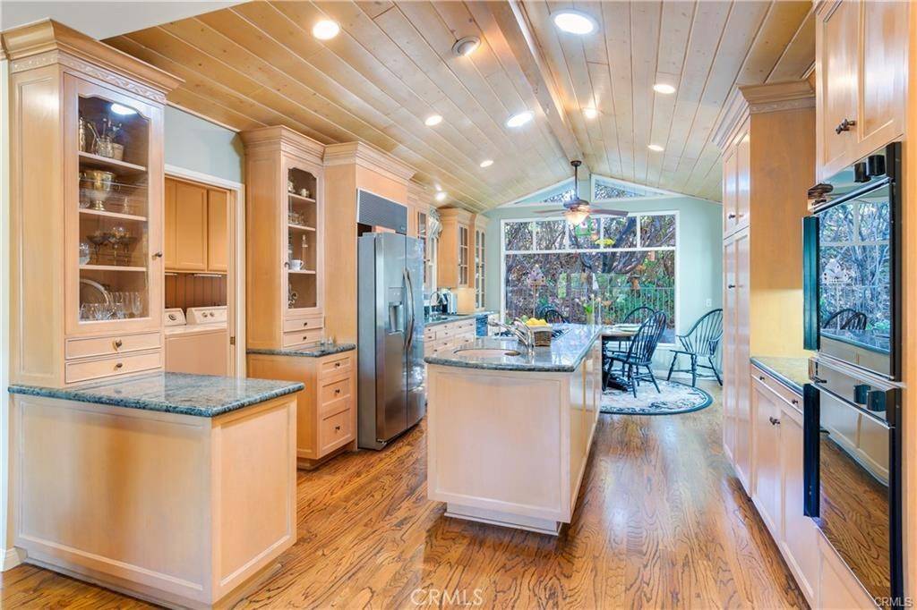 Redlands, CA 92374,1670 Marion RD