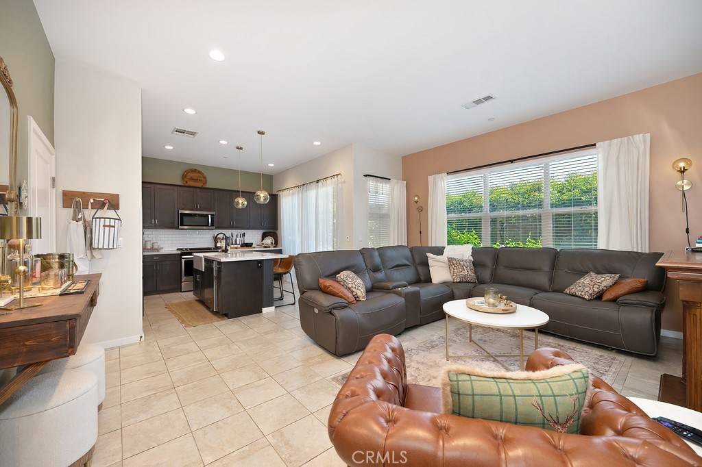 Corona, CA 92883,4167 103 Horvath ST #103