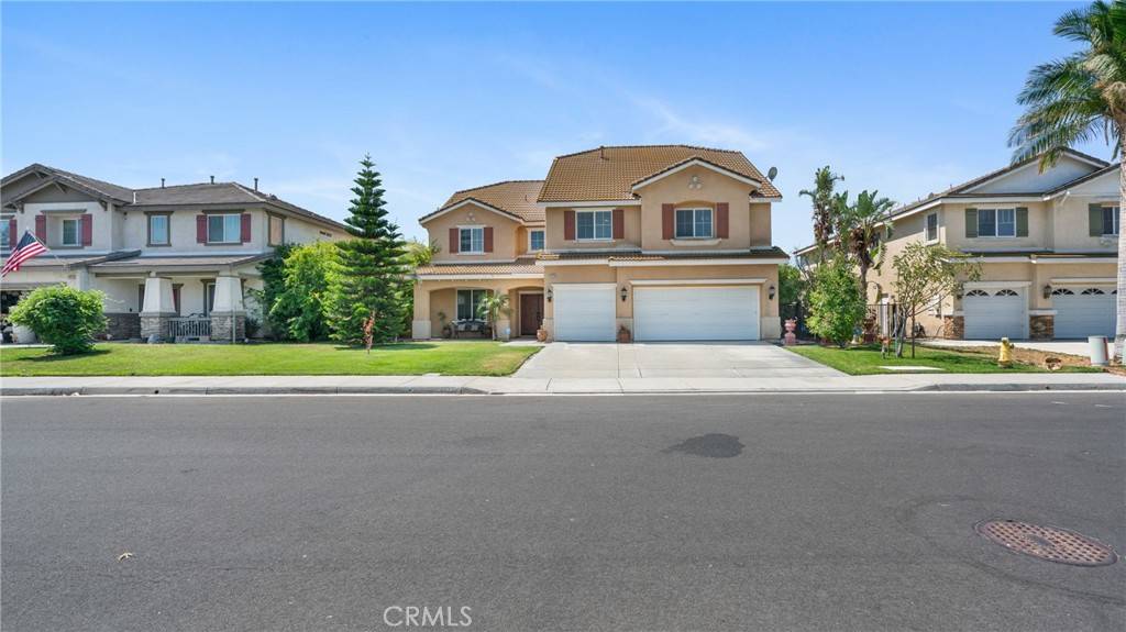 Eastvale, CA 92880,13726 Kiwi AVE