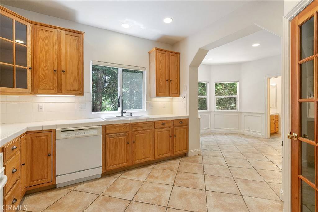 28591 Wabash DR Lake Arrowhead, CA 92352