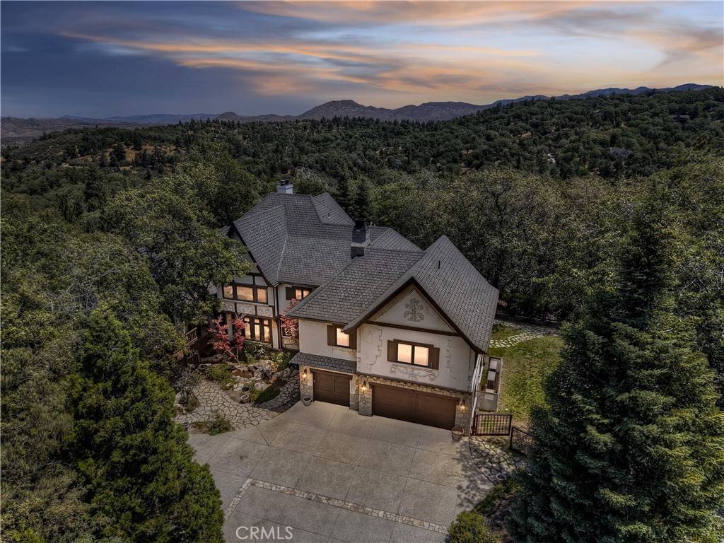 Lake Arrowhead, CA 92352,28324 Somerset LN