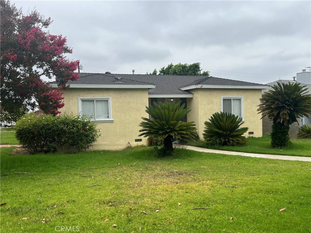 Corona, CA 92882,725 W 10th ST