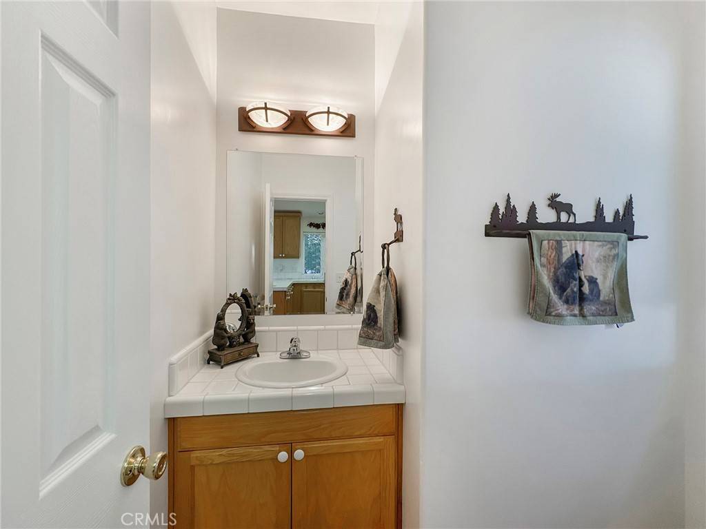 Twin Peaks, CA 92391,26388 Forest LN