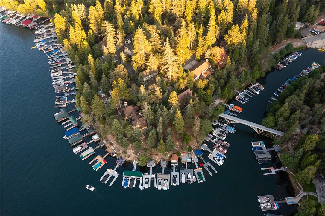 Lake Arrowhead, CA 92352,161 Rocky Point RD