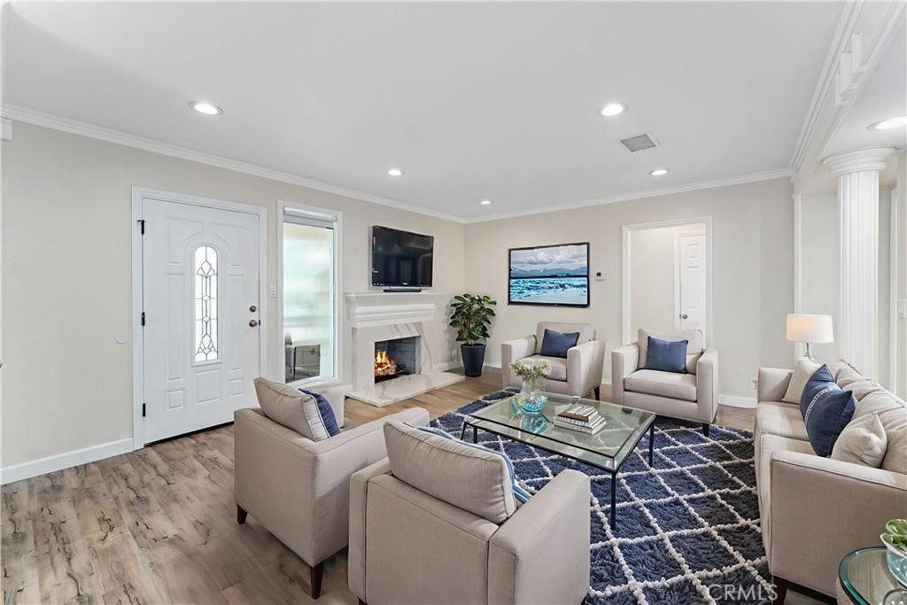 Long Beach, CA 90808,3333 N Los Coyotes Diagonal
