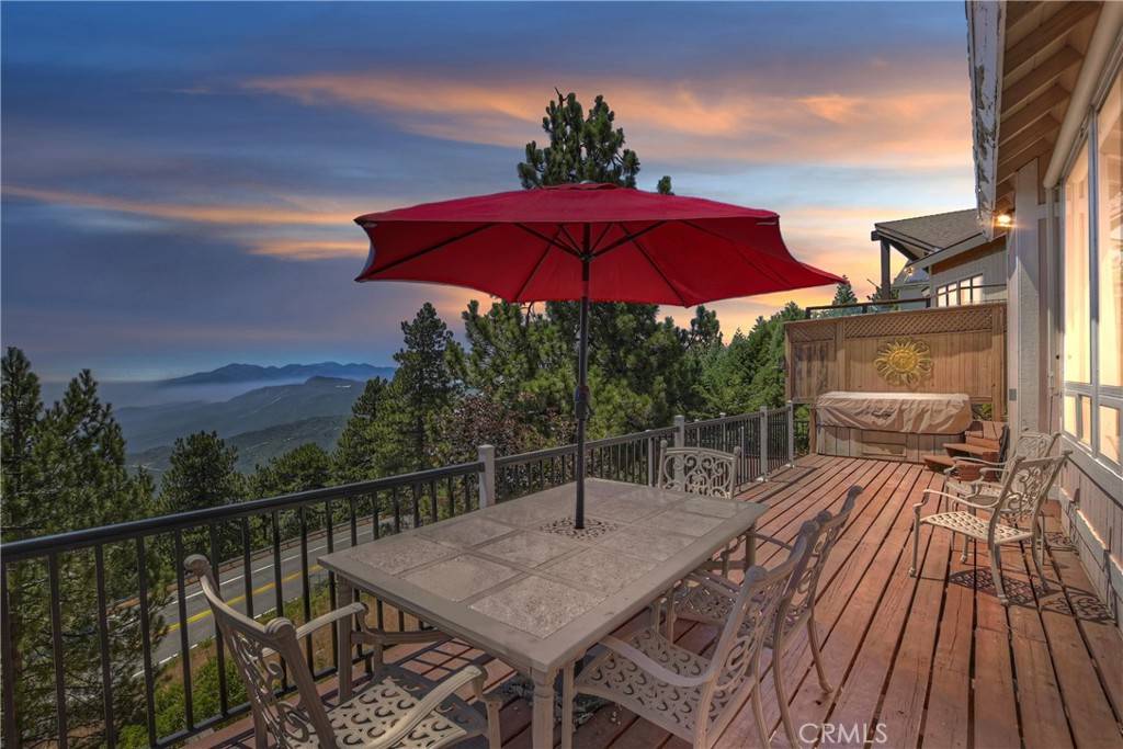 Running Springs, CA 92382,1834 Nob Hill DR