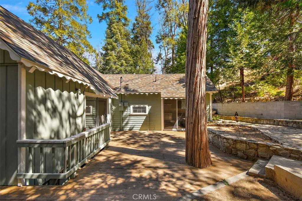 Twin Peaks, CA 92391,26432 Lake Forest DR