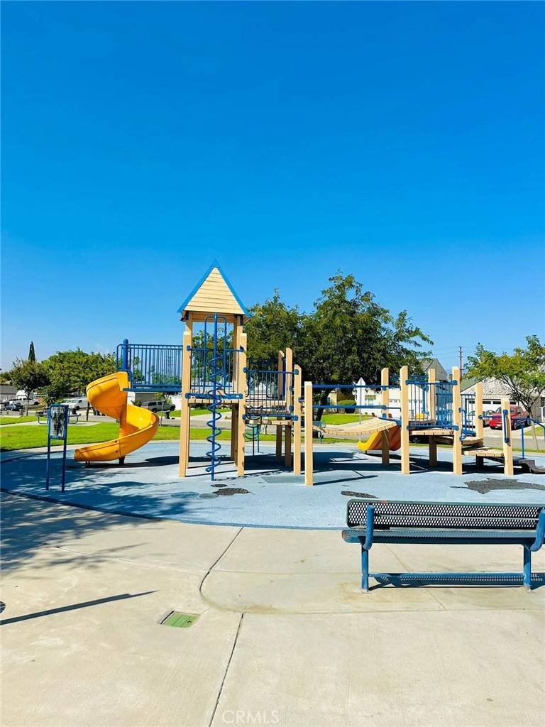 Colton, CA 92324,1949 Cottonwood DR