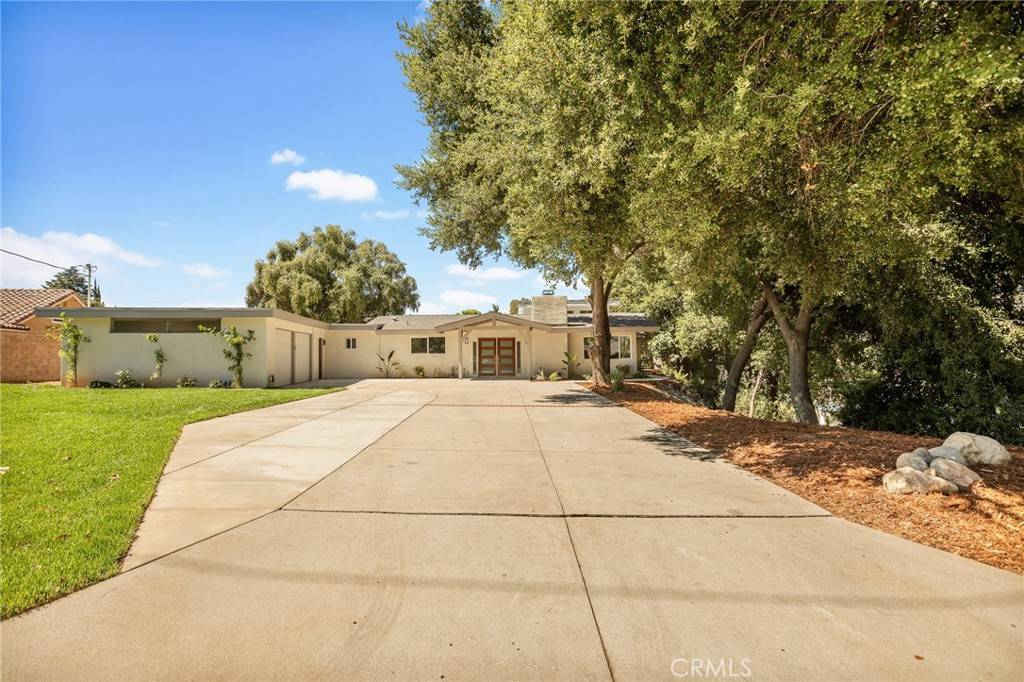 Redlands, CA 92373,30777 E Sunset DR S