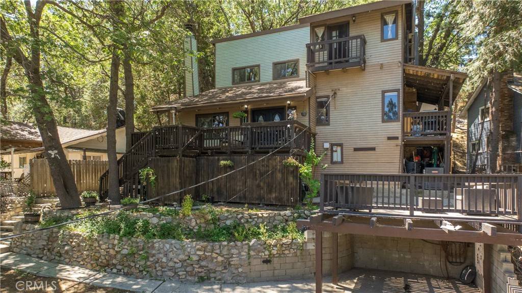 Crestline, CA 92325,583 Arbula DR