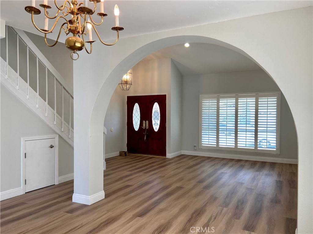 Irvine, CA 92606,14121 Picasso CT