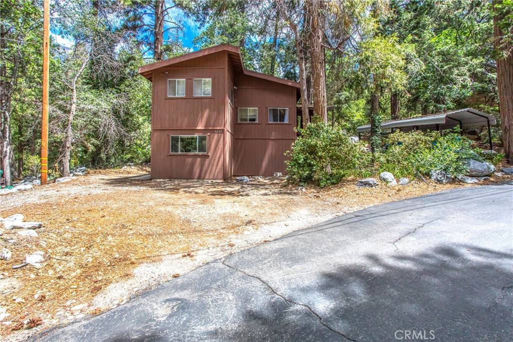 Forest Falls, CA 92339,9269 Wood RD