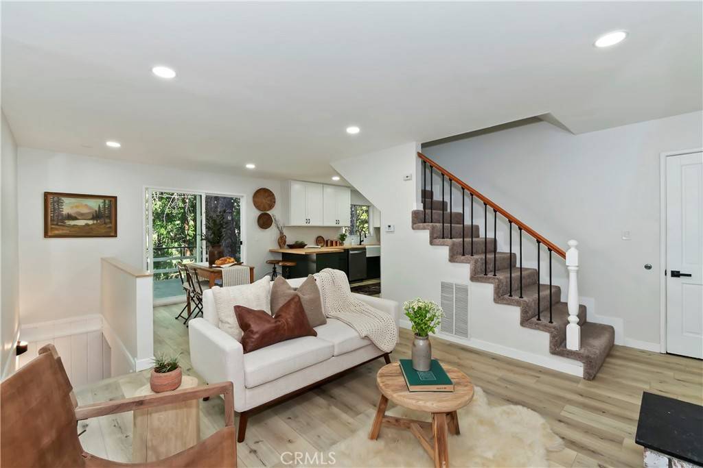 Lake Arrowhead, CA 92352,377 Hillside RD