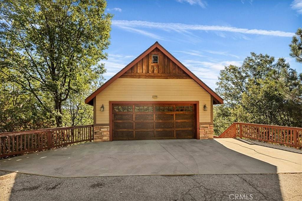 Lake Arrowhead, CA 92352,1292 Portillo LN