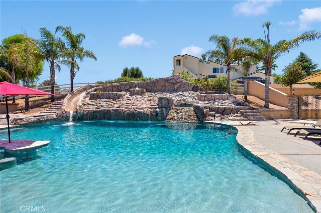 Riverside, CA 92504,18662 Oak Park DR