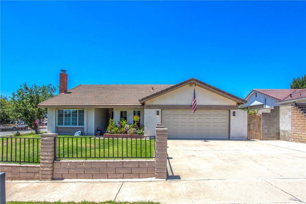 Upland, CA 91786,1359 Lakewood AVE