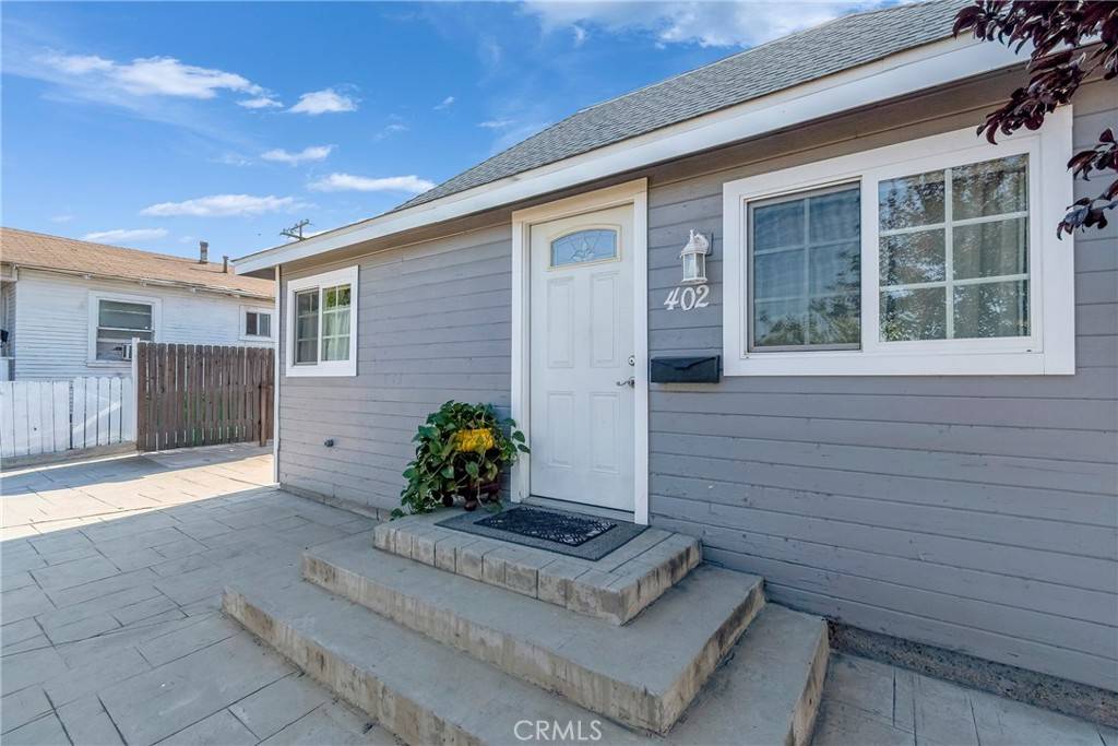 Corona, CA 92879,402 E Grand Blvd