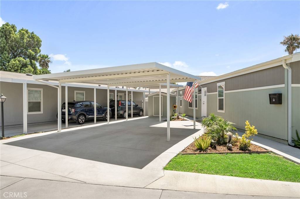Eastvale, CA 91752,5800 Hamner #86