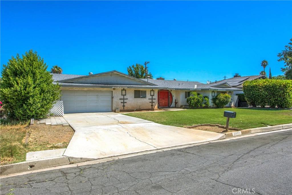 Grand Terrace, CA 92313,22654 Eton DR