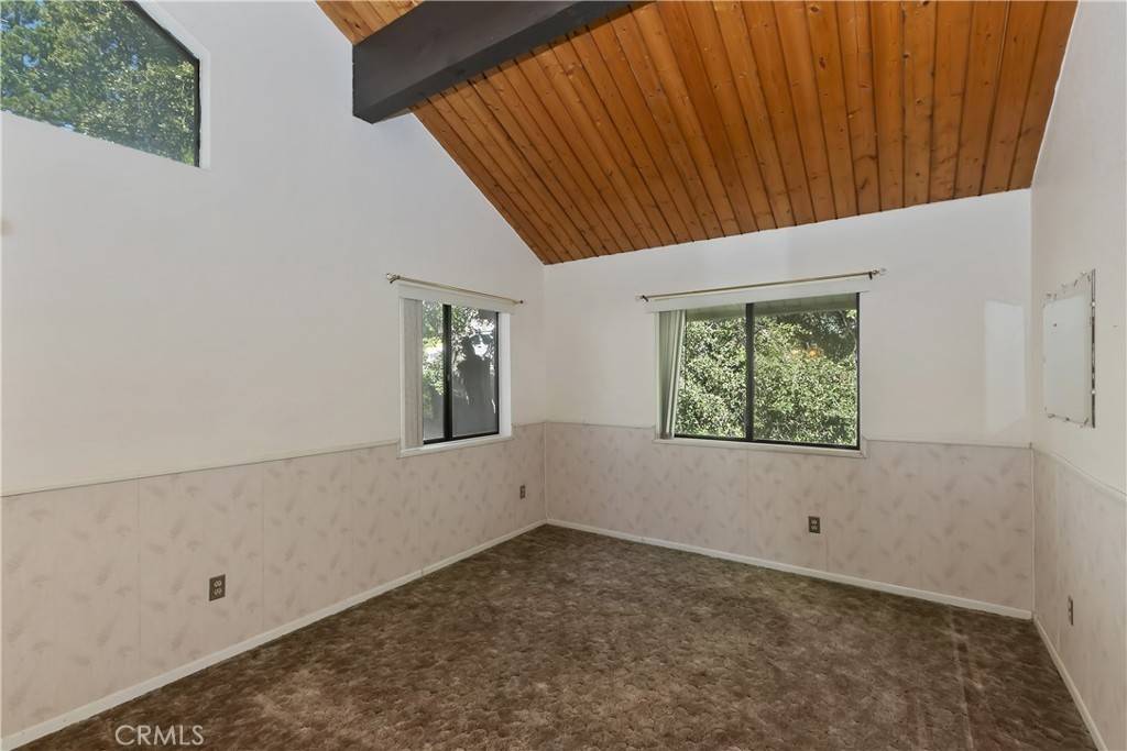 Crestline, CA 92325,688 Arth DR