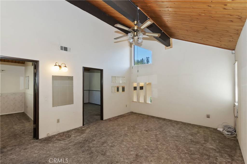 Crestline, CA 92325,688 Arth DR