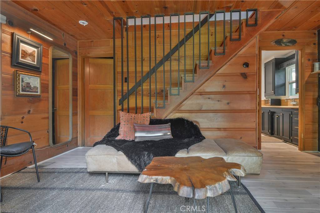 Lake Arrowhead, CA 92352,761 Arrowhead Villa RD